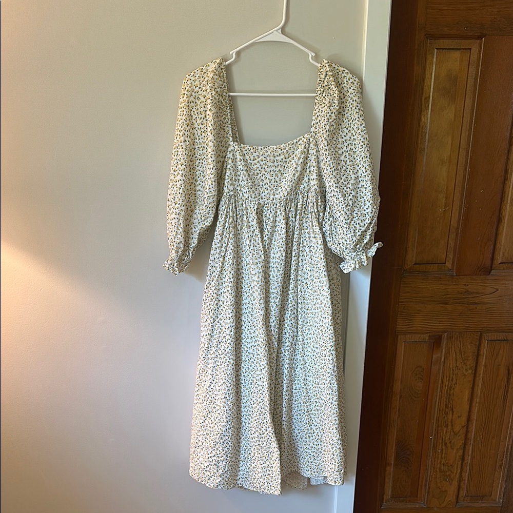 Storia Cream Sundress with Puff Sleeves and Square Neck